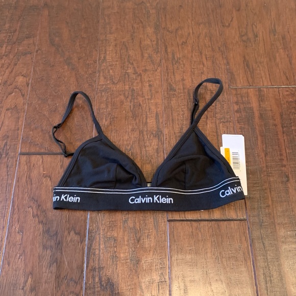 New with tags Calvin Klein unlined triangle bra S - Picture 2 of 5